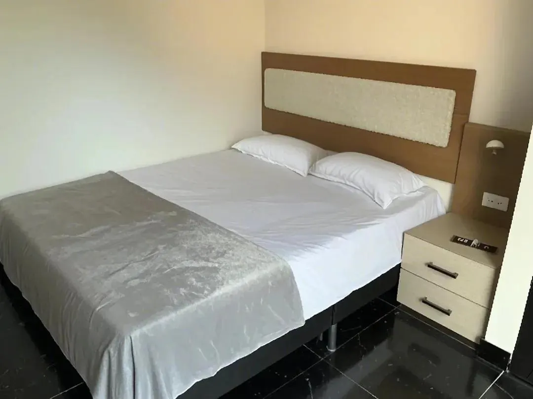 Aparta Suite Torre De Prado 501 Medellín